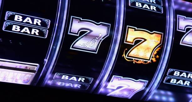 gg777 slot game paytable showing RTP percentage and volatility rating